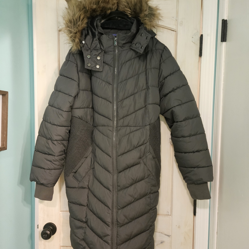 Seraphine Charcoal Puffer Jacket with Faux Fur